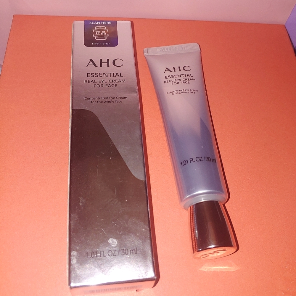 Real Eye Cream for Face AHC Essential